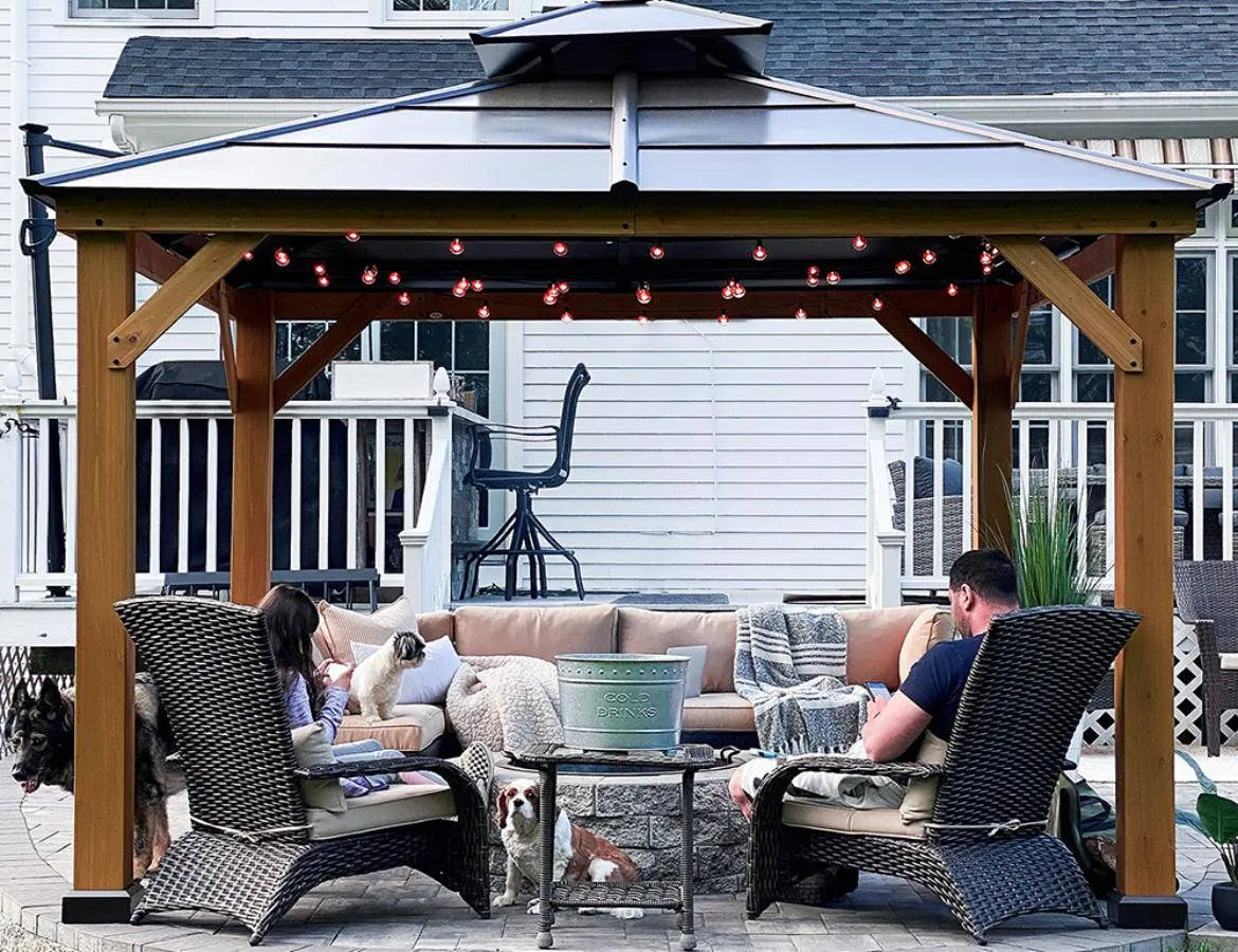 Outdoor Fall Reading Nooks Under a Gazebo: Cozy Retreats for the Season