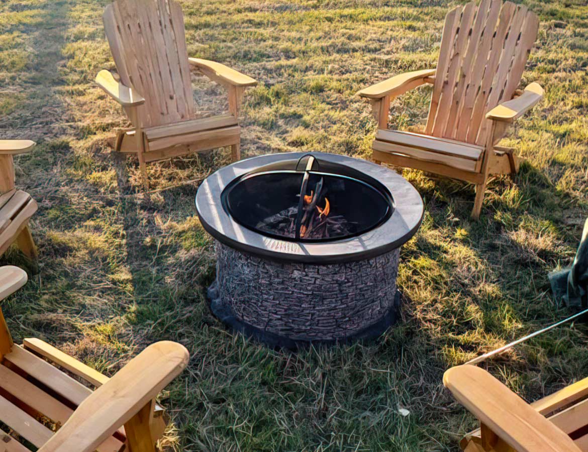 Fire Pit vs Fireplace: Which One Is Right for Your Outdoor Space?