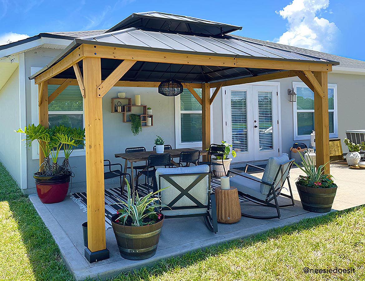 Top 5 Best-Selling Sunjoy Gazebos Models of the Year 2023!