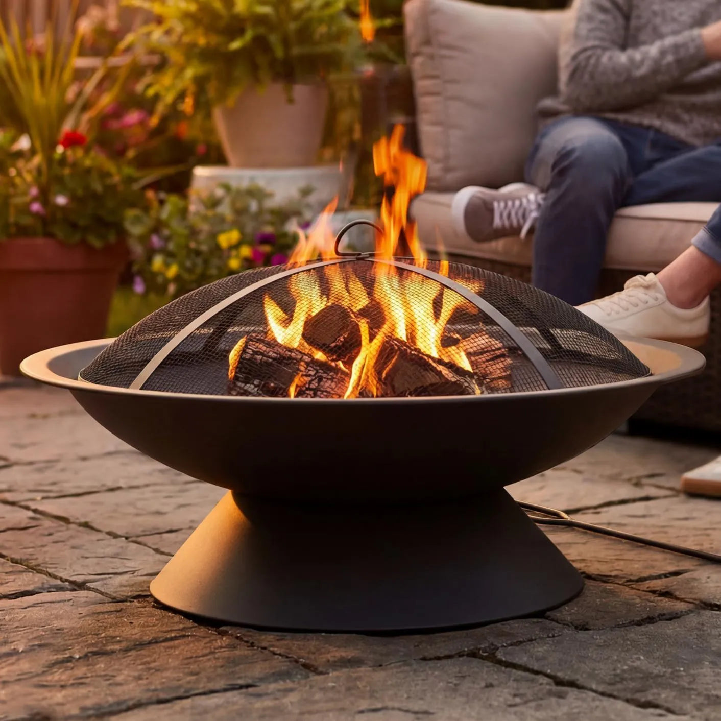 SUNJOY 29 Inch Outdoor Fire Bowl with Drainage Hole & Fire Poker
