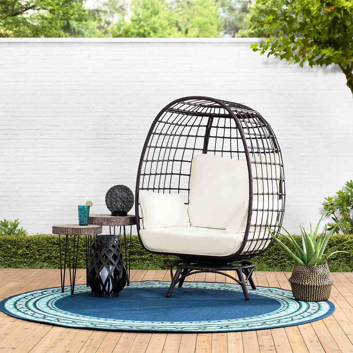 Sunjoy Outdoor Patio Metal Wicker Swivel Egg Cuddle Chair with Cushion