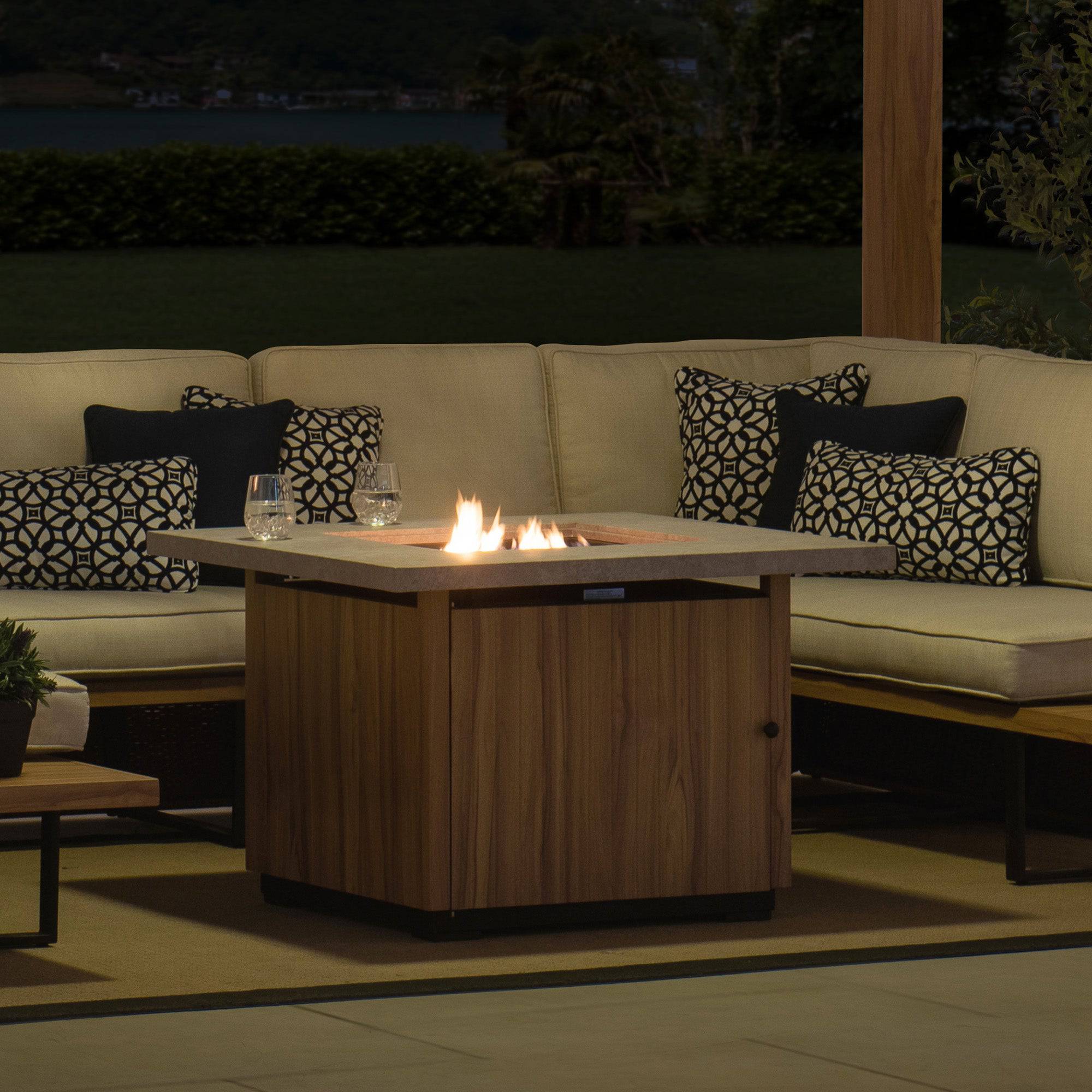 SUNJOY 38 Inch Outdoor Patio Propane Firepit Table with Lava Rocks.