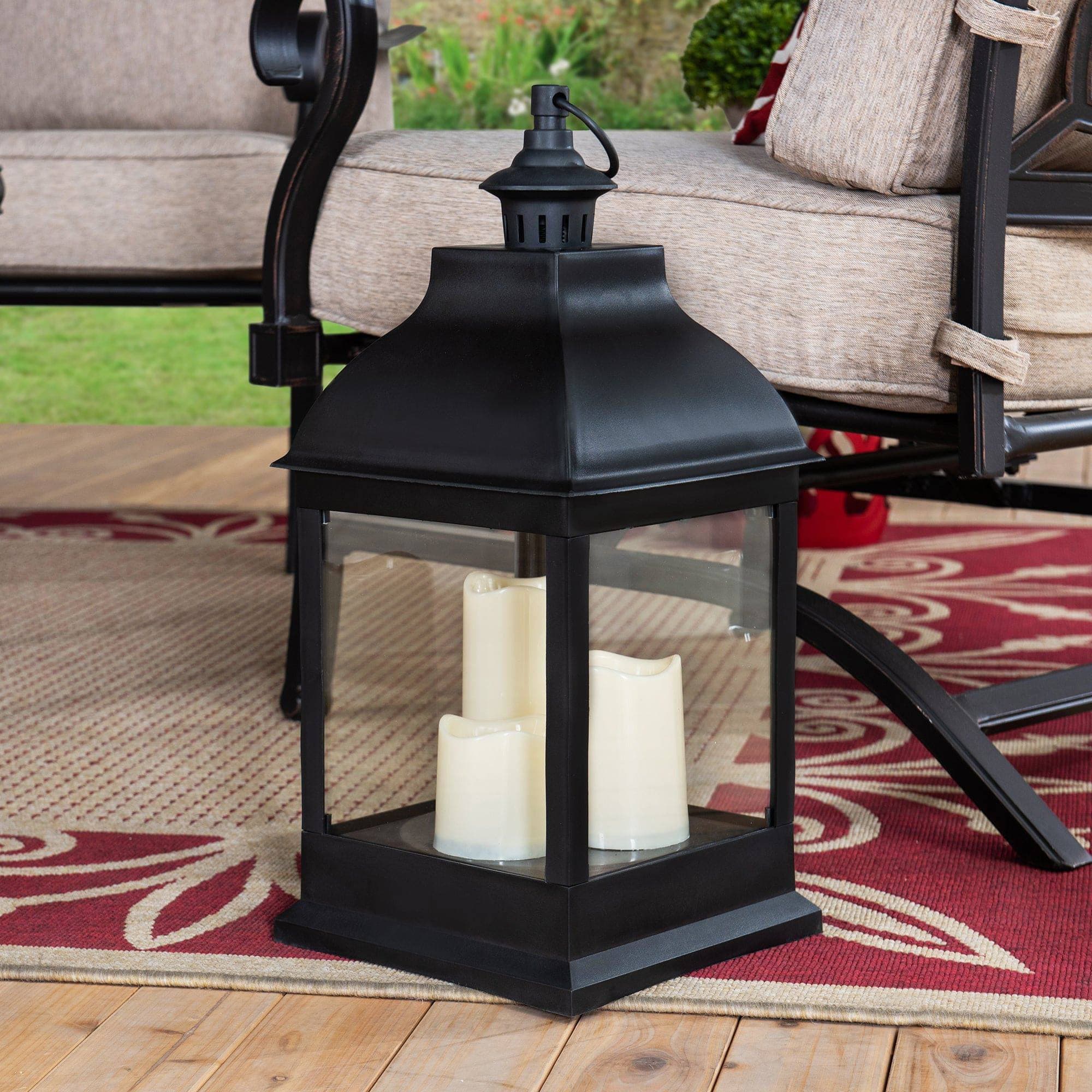 SUNJOY 20 Inch Outdoor Patio Decorative Battery Powered LED Lantern.