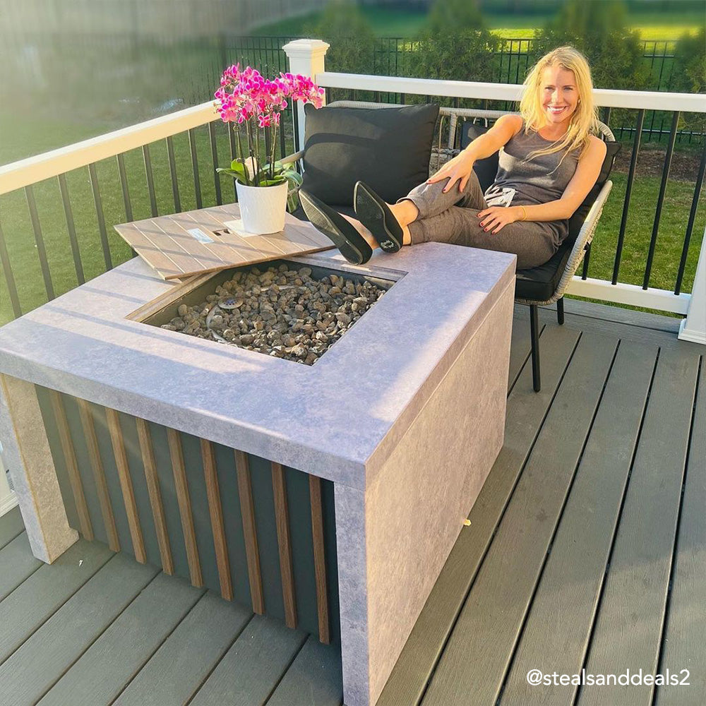 SUNJOY 38 Inch Outdoor Propane Gas Fire Pit Table with Lava Rocks.