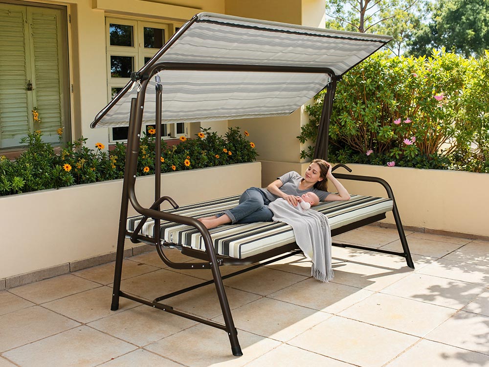 How Much Weight Can an Outdoor Swing Hold