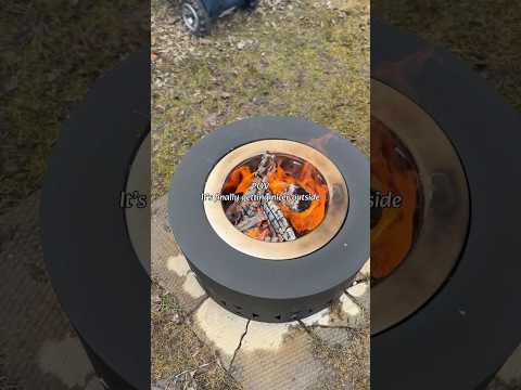 Customer Show of SUNJOY 28 Inch Round Stainless Steel Smokeless Fire Pit with PVC Cover and Poker - Triangle Pattern & Black