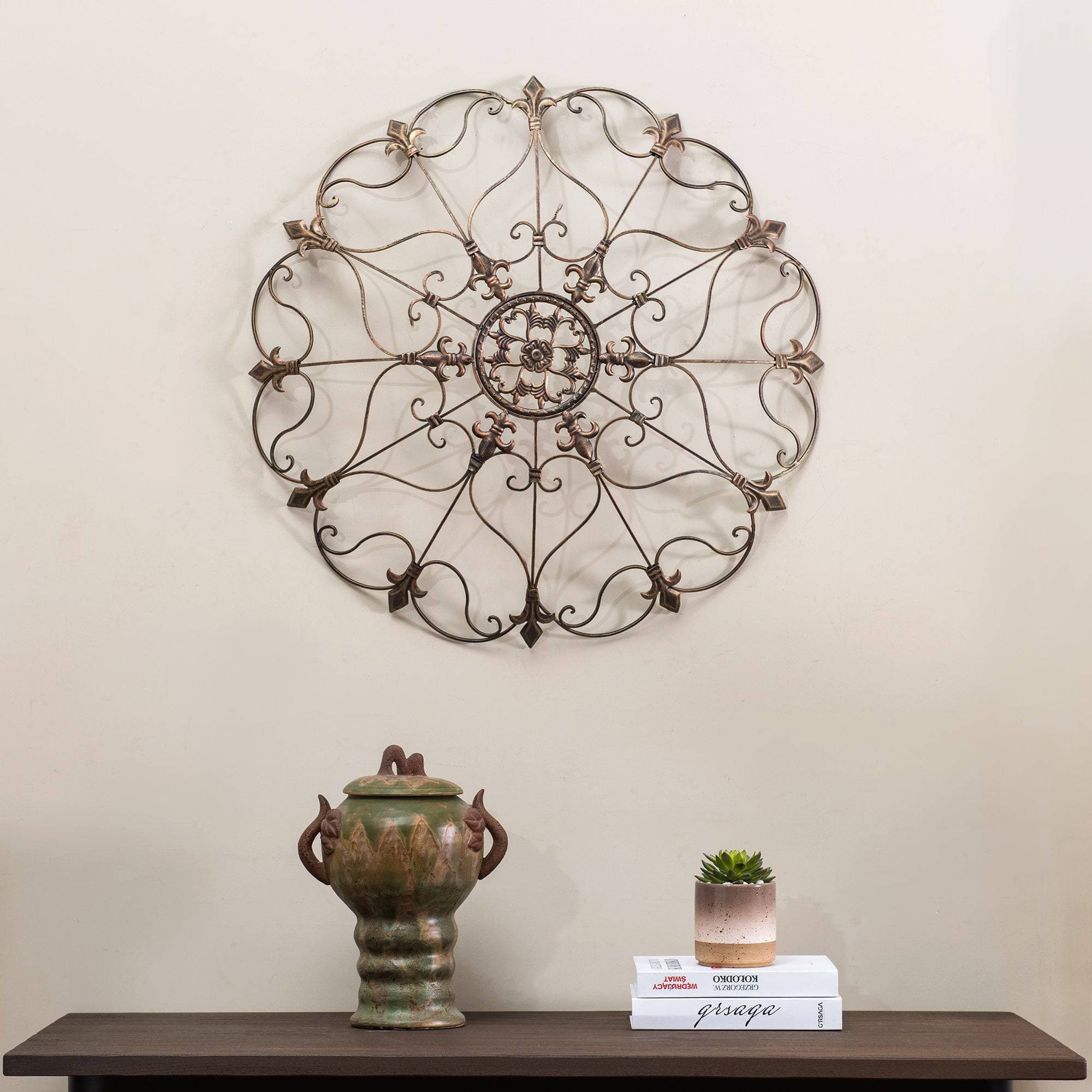 SUNJOY Gold Fleur-De-Lis Wall Decor.